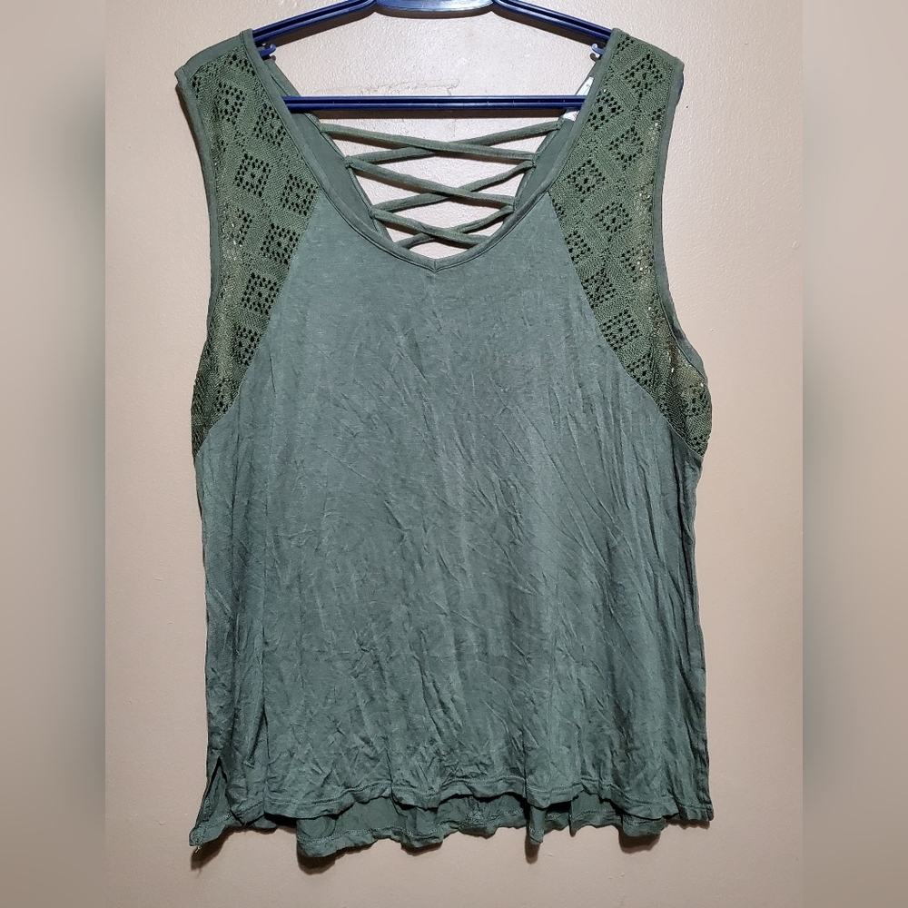 2x Green tank